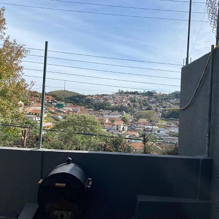 شقة Kitnet Aconchegante Em Bairro Nobre Bem Localizado Campos do Jordão المظهر الخارجي الصورة